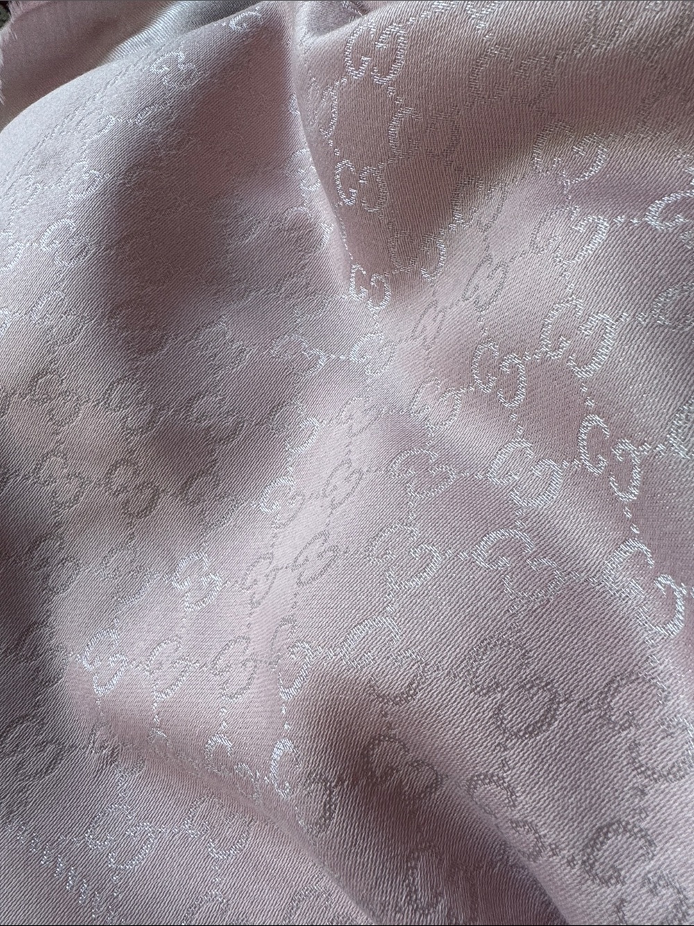 Gucci Light Pink GG Jacquard Shawl Scarf - Picture 10 of 16
